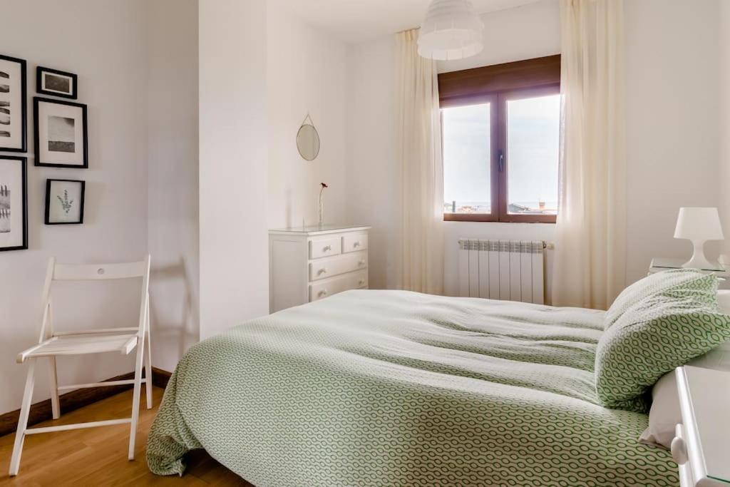 Casa De Las Flores - Apartamento Con Jardin Privado Frente A La Playa De Comillas Exteriér fotografie