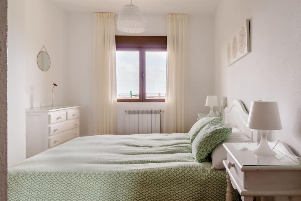 Casa De Las Flores - Apartamento Con Jardin Privado Frente A La Playa De Comillas Exteriér fotografie