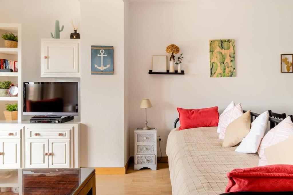 Casa De Las Flores - Apartamento Con Jardin Privado Frente A La Playa De Comillas Exteriér fotografie
