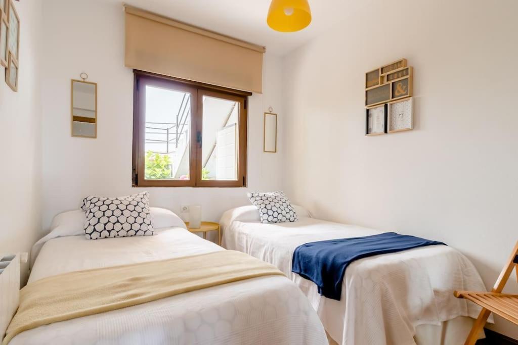 Casa De Las Flores - Apartamento Con Jardin Privado Frente A La Playa De Comillas Exteriér fotografie